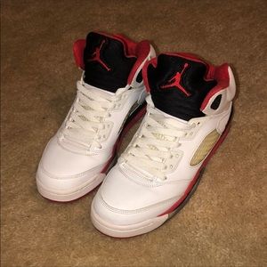 Jordan 5 Retro “Fire Red” 6.5y